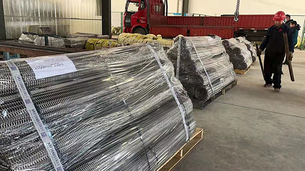 釬焊爐網(wǎng)帶究竟用什么樣的材質和結構好？